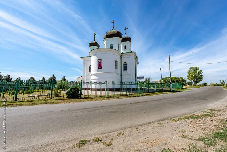 Церковь Святого Михаила Архистратига в Урзуфе
