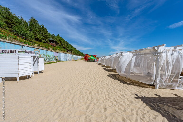 Бунгало на пляже Урзуфа