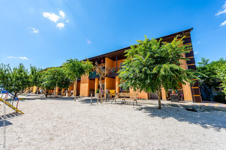 База отдыха «Альбатрос» в Степановке Первой